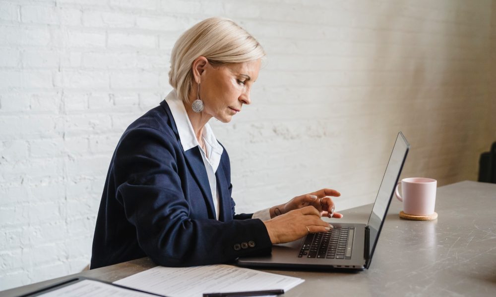 pexels-timur-weber-8560728