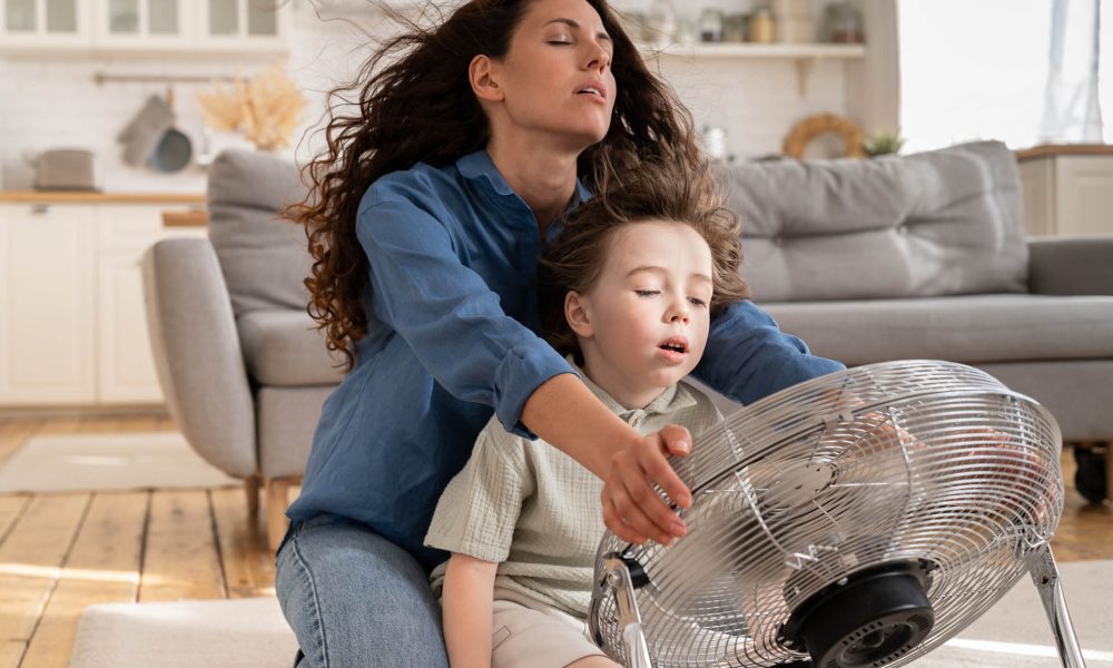 air conditioning mother and child – dreamstime_m_223087510